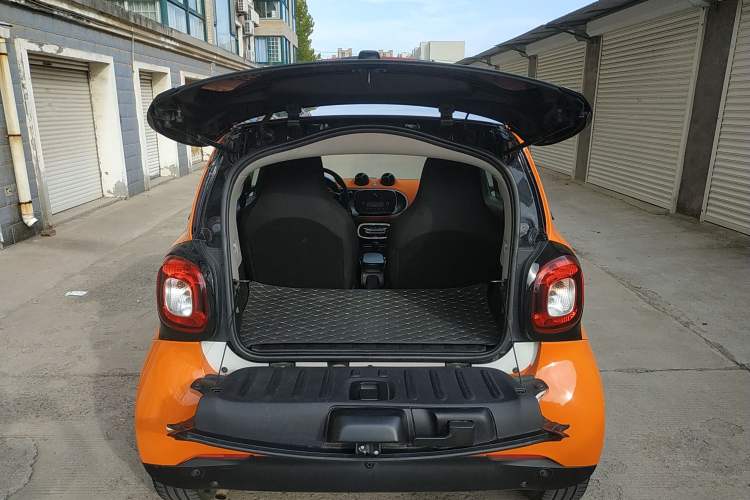 Used smart fortwo 2015 1.0L 52 kW Hardtop Passion Edition