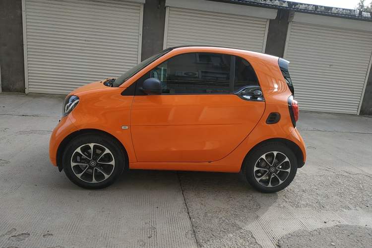 Used smart fortwo 2015 1.0L 52 kW Hardtop Passion Edition