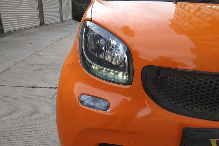 Used smart fortwo 2015 1.0L 52 kW Hardtop Passion Edition