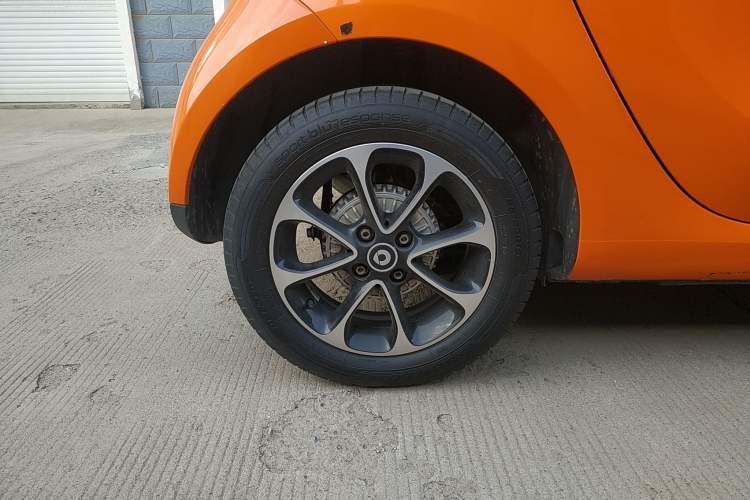 Used smart fortwo 2015 1.0L 52 kW Hardtop Passion Edition