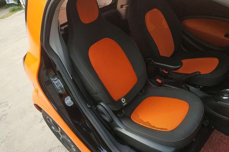 Used smart fortwo 2015 1.0L 52 kW Hardtop Passion Edition