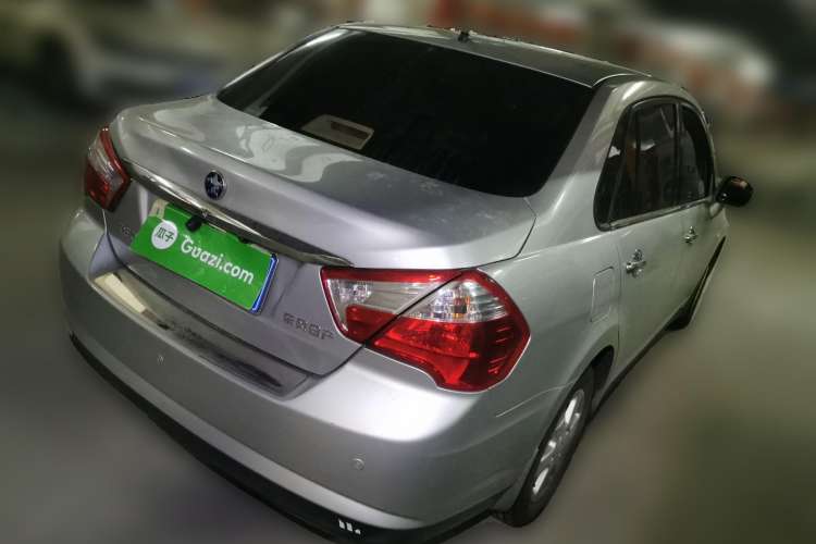 Used Venucia D50 2012 1.6L Automatic Prestige Edition
