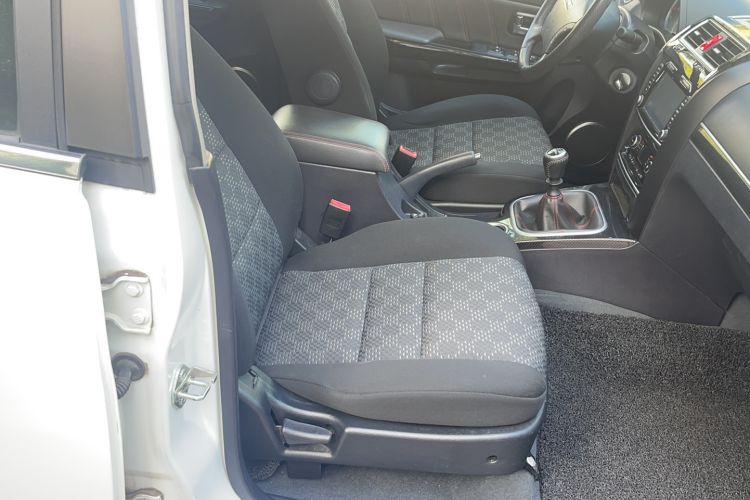 Used Haval H5 Classic 2015 2.0T Manual Two-Wheel Drive Advanced Version
