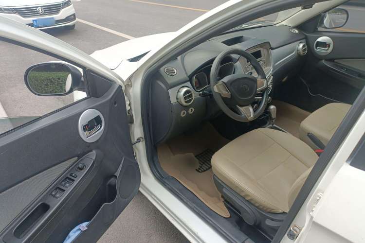 Used Oley Oley 2014 Hatchback 1.5L Automatic Comfort Model
