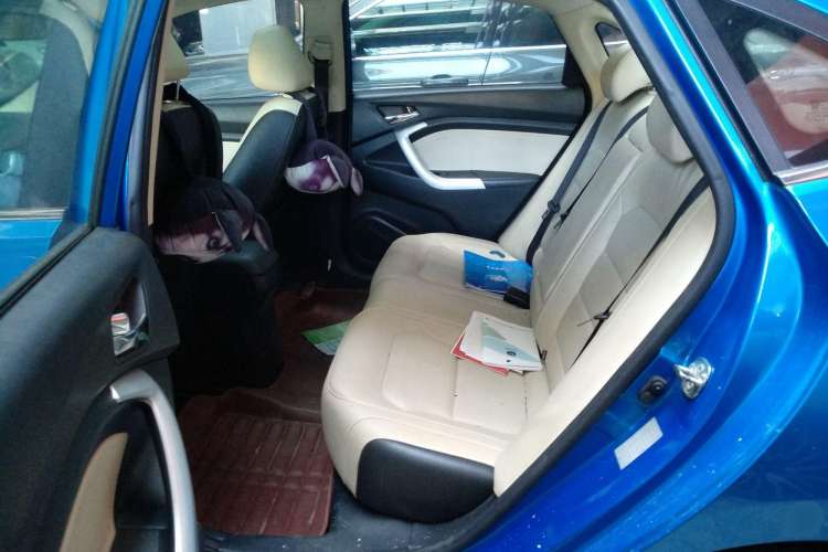 Used Changan Alsvin V7 2015 1.6L Automatic Fun Model China V Standard