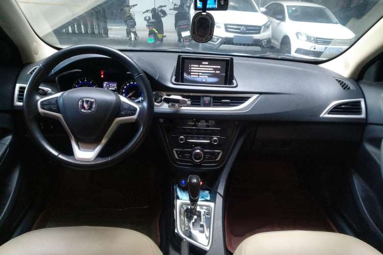 Used Changan Alsvin V7 2015 1.6L Automatic Fun Model China V Standard