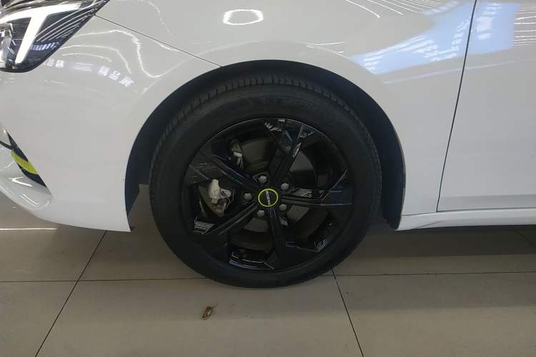 Used Roewe i6 MAX 2020 300TGI Automatic "Swell Cool Smart Drive" Edition