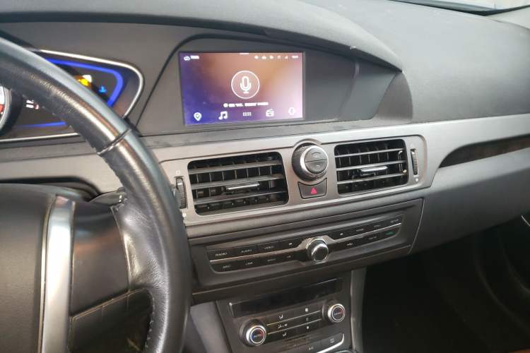 Used Roewe e550 2016 Deluxe Edition
