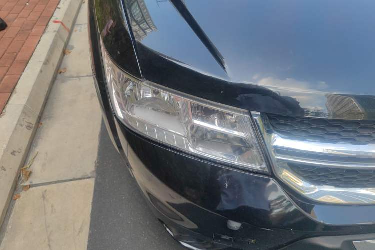 Used Dodge Journey 2013 2.4L Two-Wheel Drive Luxury Version