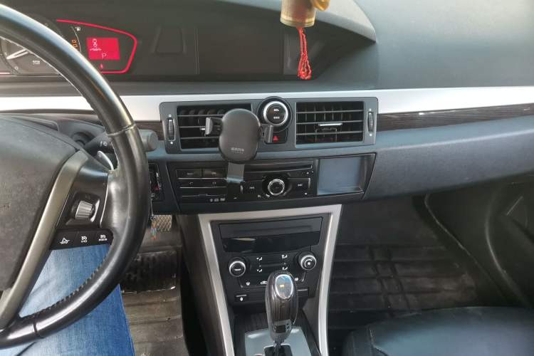 Used Roewe 550 2013 Classic Edition 550 1.8L Automatic Luxury Model
