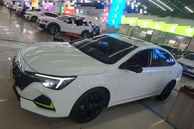 Used Roewe i6 MAX 2020 300TGI Automatic "Swell Cool Smart Drive" Edition