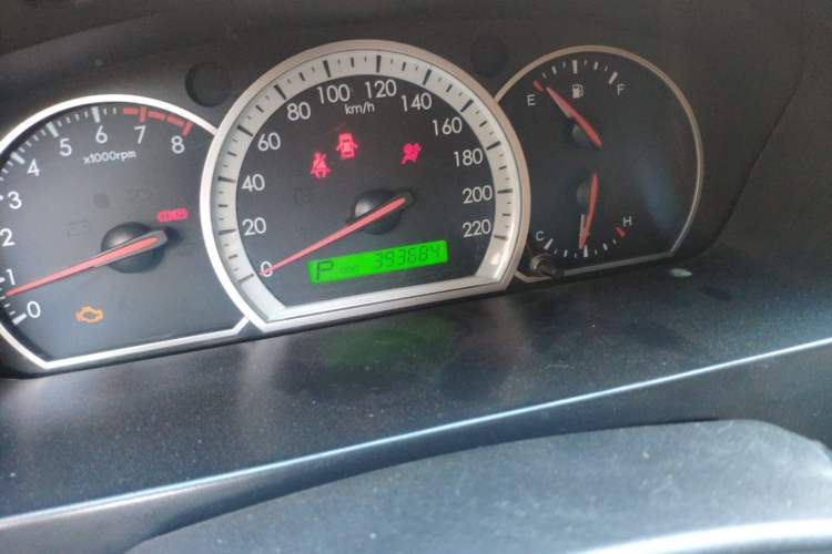 Used Chevrolet Epica 2010 1.8 Luxury Edition AT Odometer Close Up