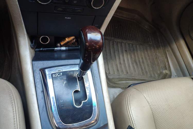 Used Chevrolet Epica 2010 1.8 Luxury Edition AT Gear Lever