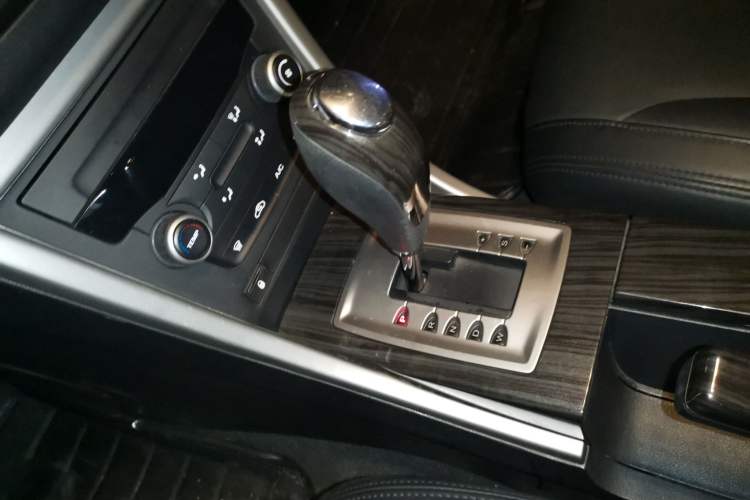 Used Roewe 550 2010 550S 1.8L Automatic Start-Zhen New Year Edition
