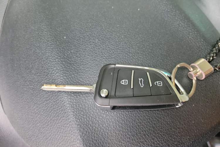 Used JAC Refine S3 2015 1.5L Manual Luxury Smart Deluxe Edition
