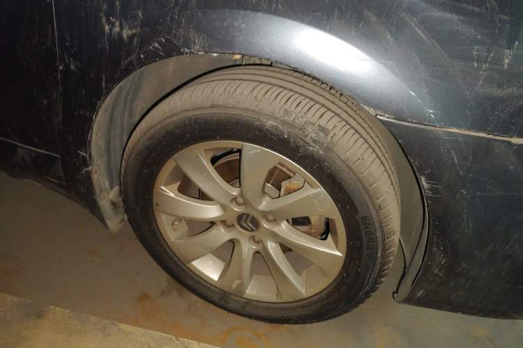 Used Citroen C-Quatre 2011 Sedan 2.0L Automatic RuiShang Model Right Front Wheel Hub