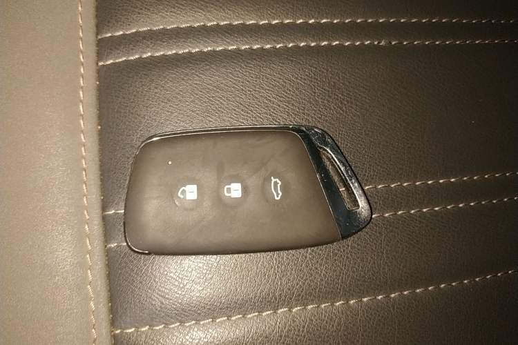 Used Baojun RC-6 2019 1.5T CVT 24-Hour Online Luxury Edition