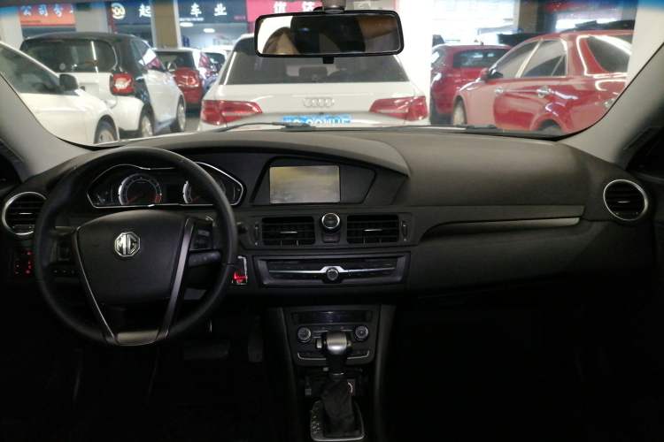 Used MG 6 2015 Hatchback 1.8T 90th Anniversary Track Champion Edition Automatic inkaNet Elite Model
