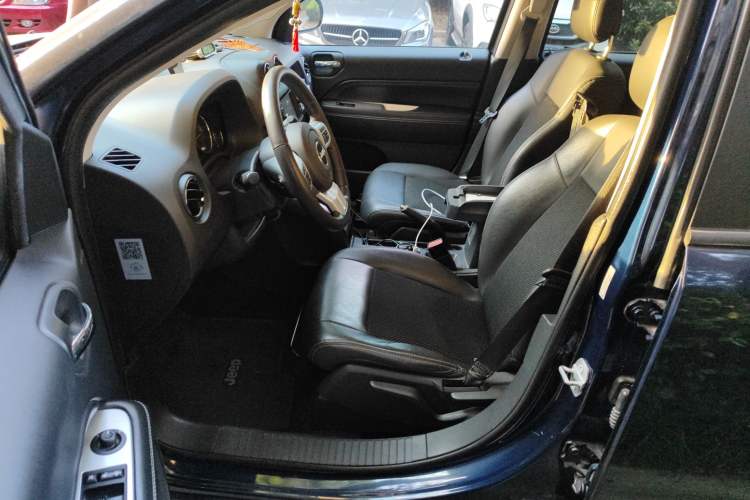 Used Jeep Compass 2014 Revised Version 2.4L Four-Wheel Drive Comfort Edition
