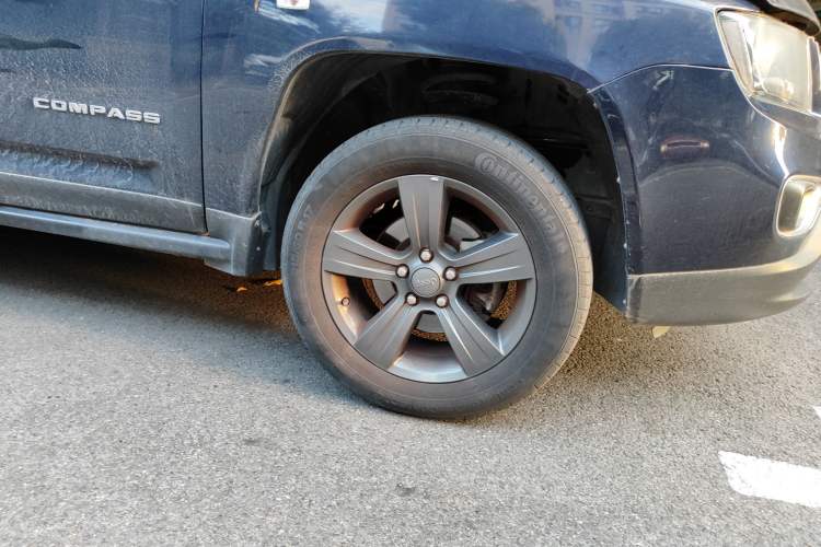 Used Jeep Compass 2014 Revised Version 2.4L Four-Wheel Drive Comfort Edition
