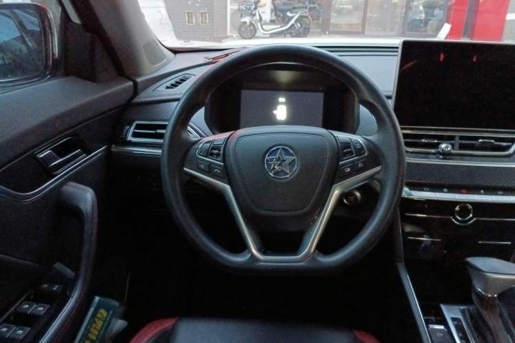 Used Venucia T60 2018 1.6L CVT Smart Edition China V Standard
