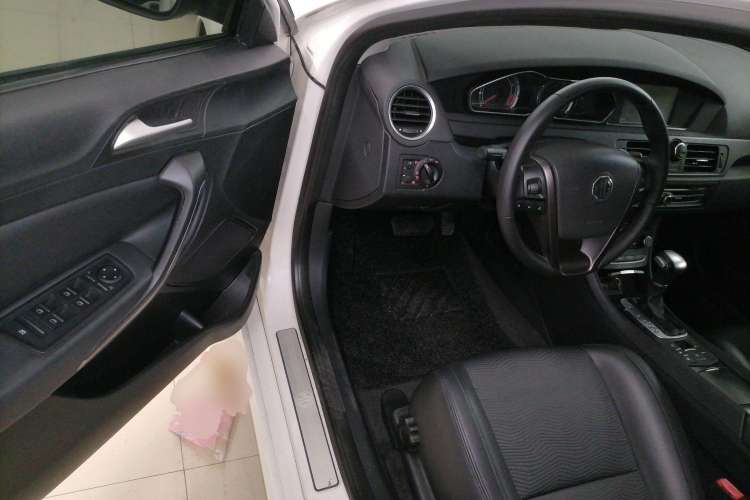 Used MG 6 2015 Hatchback 1.8T 90th Anniversary Track Champion Edition Automatic inkaNet Elite Model
