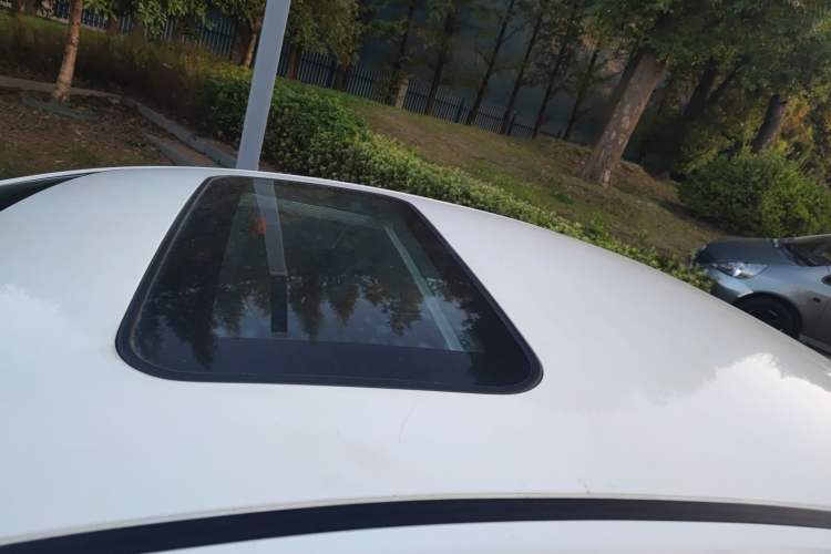 Used Luxgen 5 2014 Dance Limited Edition 1.8T Automatic Luxury Version
