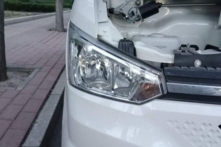 Used Dongfeng Yufeng Yufeng EM26 2023 High-End Model 41.86 kWh CATL