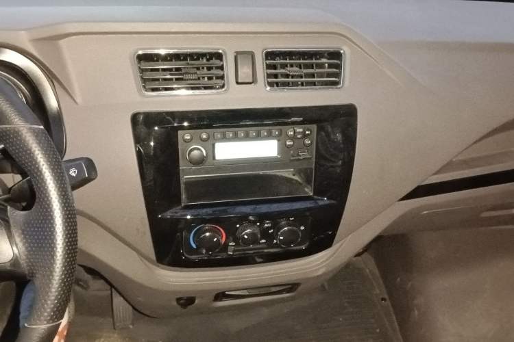 Used Dongfeng Yufeng Yufeng EM26 2023 High-End Model 41.86 kWh CATL