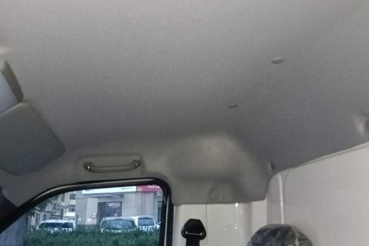 Used Dongfeng Yufeng Yufeng EM26 2023 High-End Model 41.86 kWh CATL