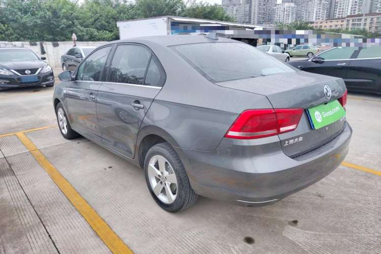 Used Volkswagen Santana 2015 1.6L Manual Comfort Edition
