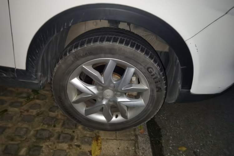 Used JAC Refine S3 2014 1.5L Manual Luxury Smart Model