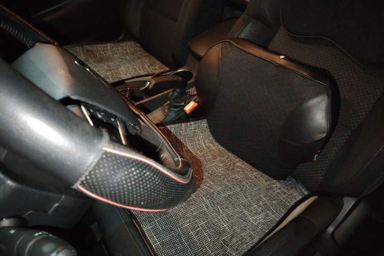 Used Citroen C4 Sega 2018 1.6L Automatic Luxury Model Left Front Seat