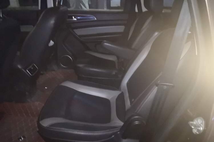 Used HYOSOW H3 2015 1.5L manual luxury version
