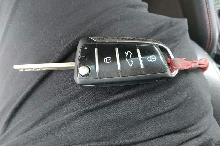 Used JAC Refine S3 2017 1.6L Manual Luxury Smart Model
