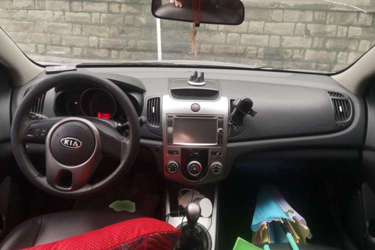 Used Kia Forte 2011 1.6L MT GLS
