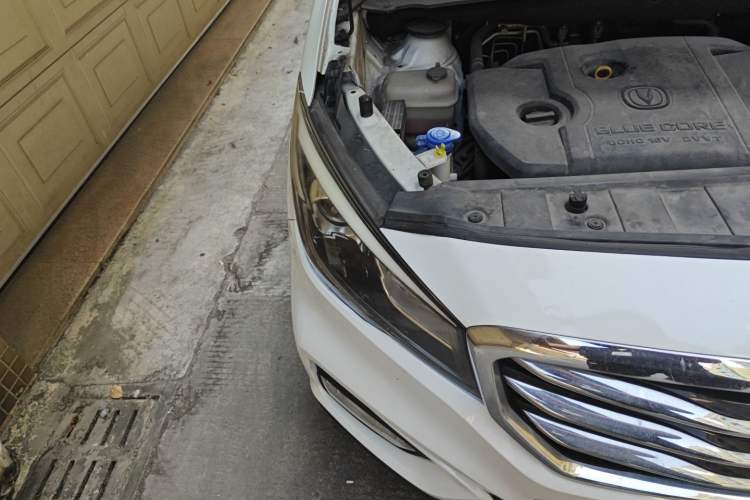 Used Changan Lingxuan 2017 1.6L Manual Elite Model
