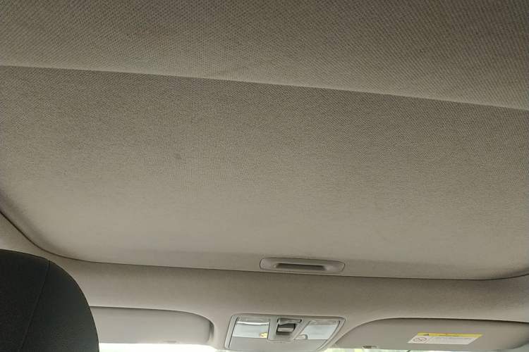 Used Hyundai Verna RV 2017 1.4L Automatic Sport Version National Emission Standard V
