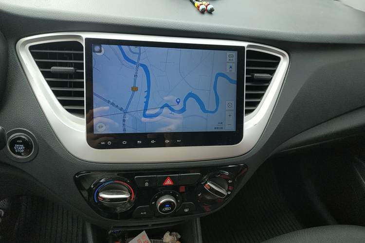 Used Hyundai Verna RV 2017 1.4L Automatic Sport Version National Emission Standard V
