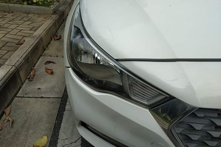 Used Hyundai Verna RV 2017 1.4L Automatic Sport Version National Emission Standard V
