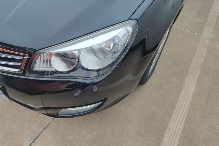 Used Roewe 350 2015 1.5L Manual Luxury Sunroof Edition