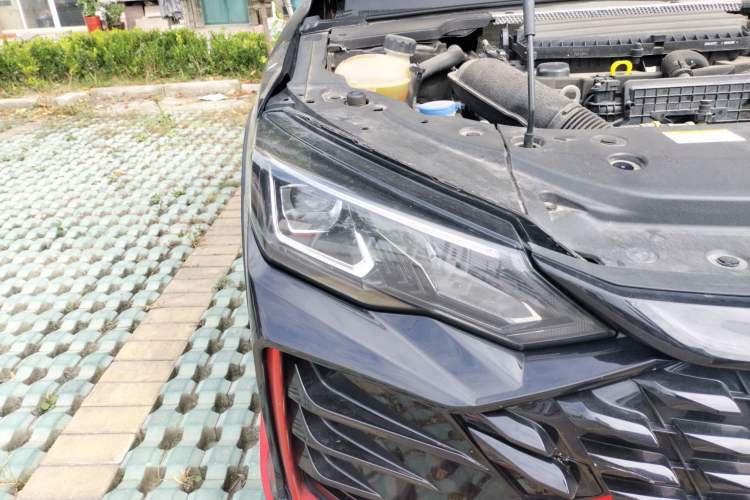 Used Dongfeng Aeolus Yixuan MAX 2021 1.5T Dark Night Sharp Edition
