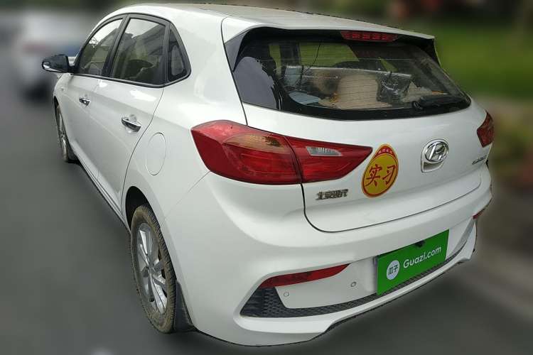 Used Hyundai Verna RV 2017 1.4L Automatic Sport Version National Emission Standard V
