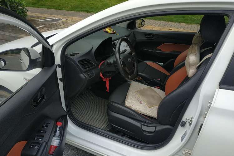 Used Hyundai Verna RV 2017 1.4L Automatic Sport Version National Emission Standard V
