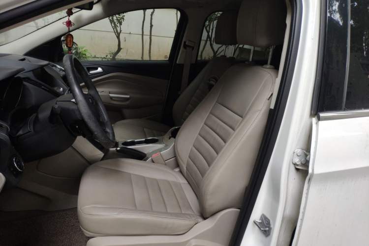 Used Ford Kuga 2013 2.0L GTDi Four-Wheel-Drive Elite Model
