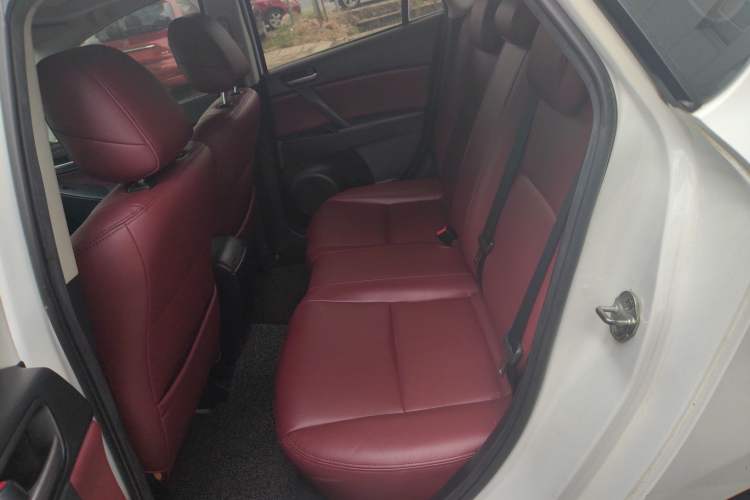 Used Mazda Mazda 3 2013 Hatchback 1.6L Automatic Elite Model
