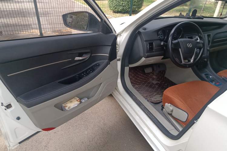 Used BAIC New Energy EU 2016 EU260 Letu Plus Edition
