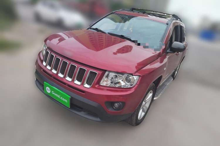 Used Jeep Compass 2012 2.4L four-wheel-drive sport version