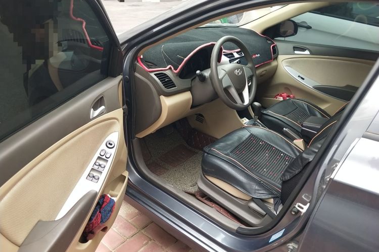 Used Hyundai Verna (older generation) 2010 Sedan 1.4L Automatic Fashionable GT Model Driver Seat