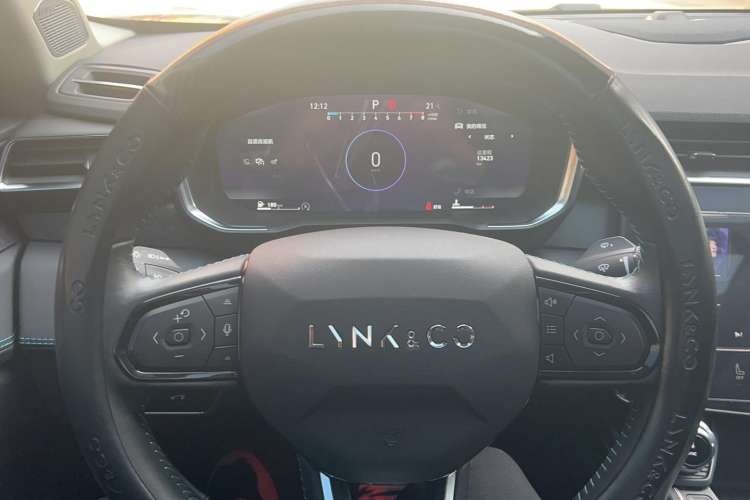 Used Lynk & Co 05 2022 2.0T Two-Wheel Drive Shine Halo
